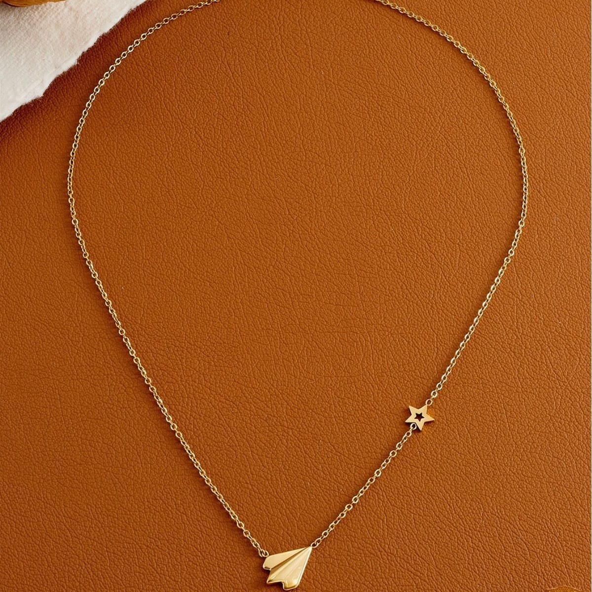 Bewitching necklace