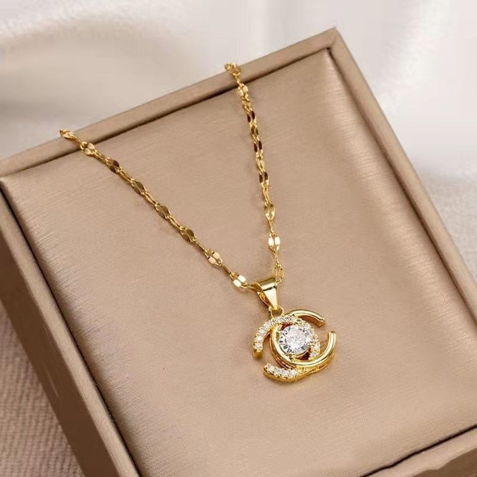 Delightful heaven pendant
