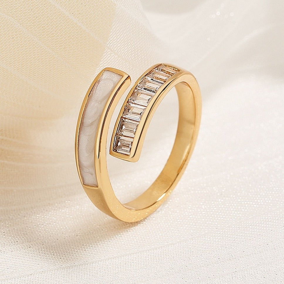 Dazzle RIng